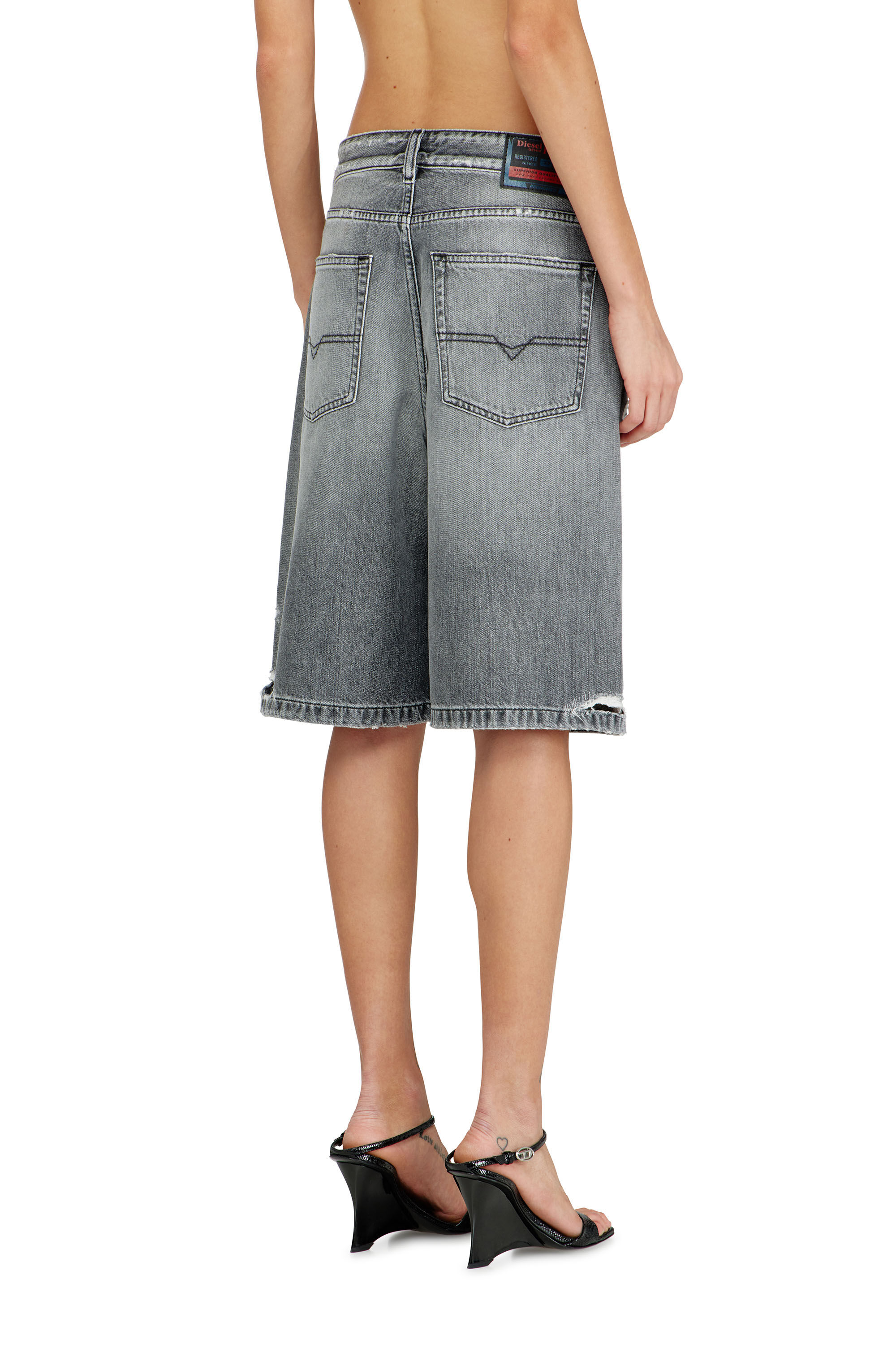 Diesel - DE-SIRE-SHORT, Woman's Denim shorts with frayed hems in Grey - 4