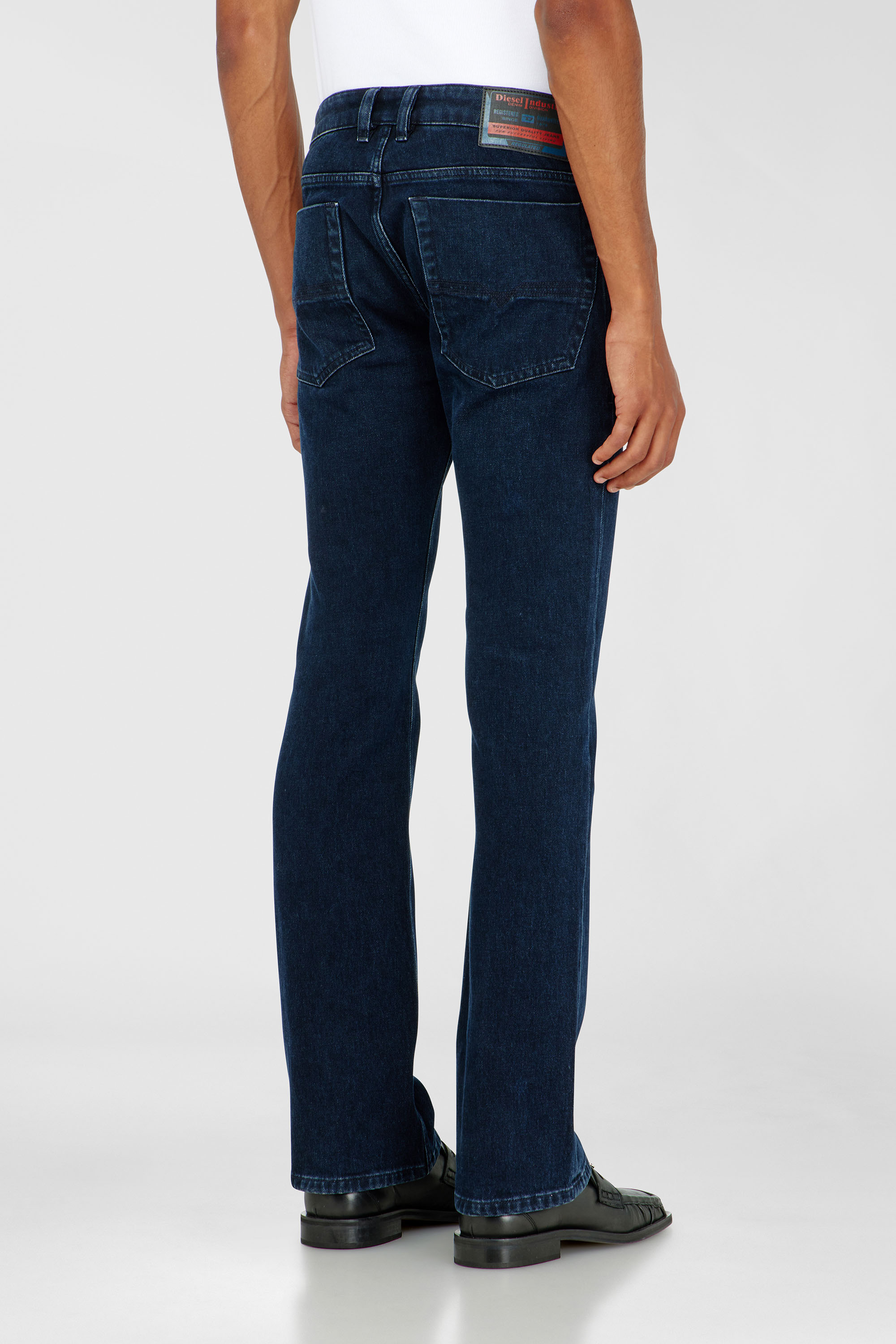 Diesel - Man's Bootcut Jeans 2007 Zatiny 0KBBJ, Dark Blue - 5