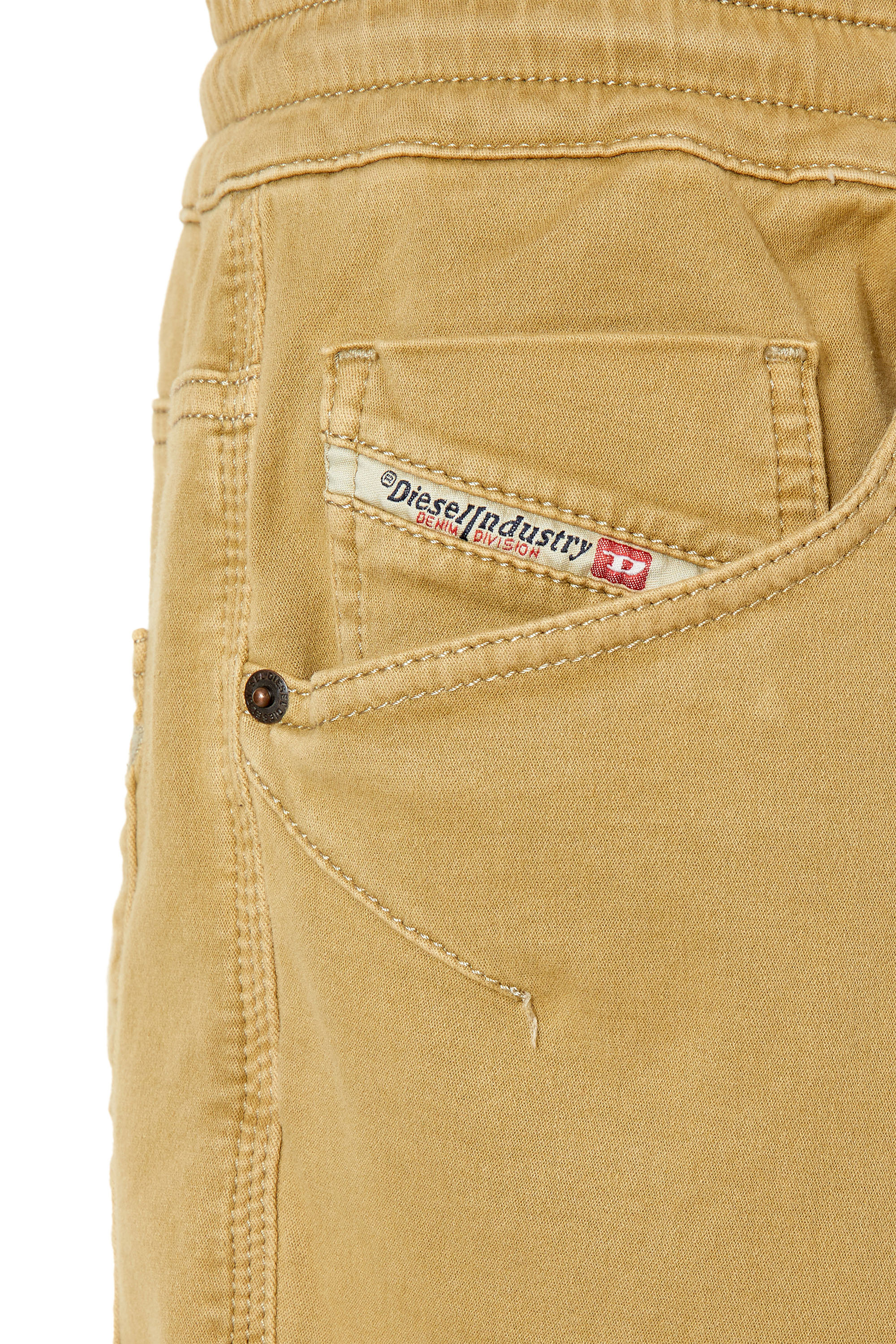Diesel - D-Amage JoggJeans® 068DY Tapered, Light Brown - Image 3
