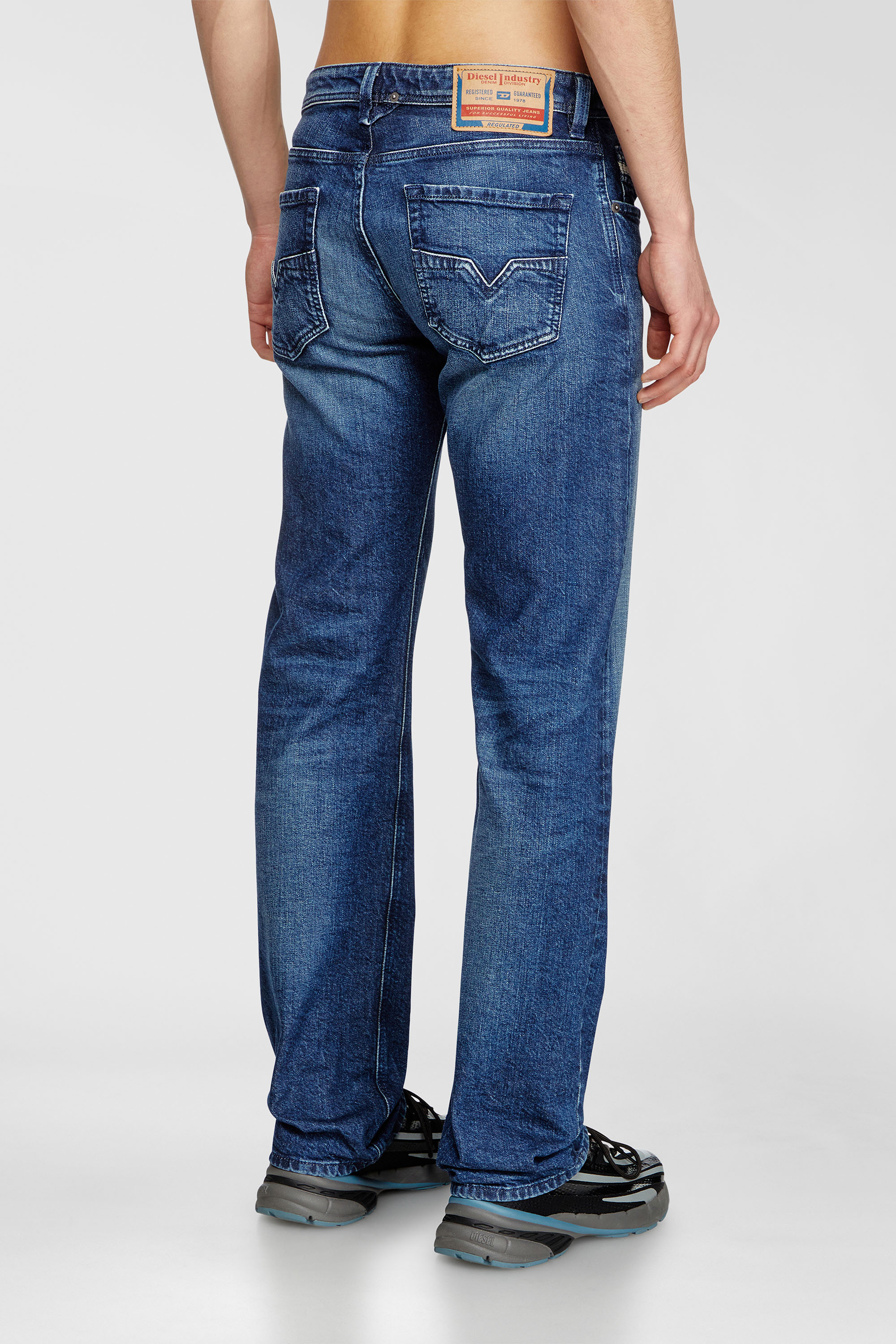 Diesel - Man's Regular Jeans 1985 Larkee 09L51, Dark Blue - 3